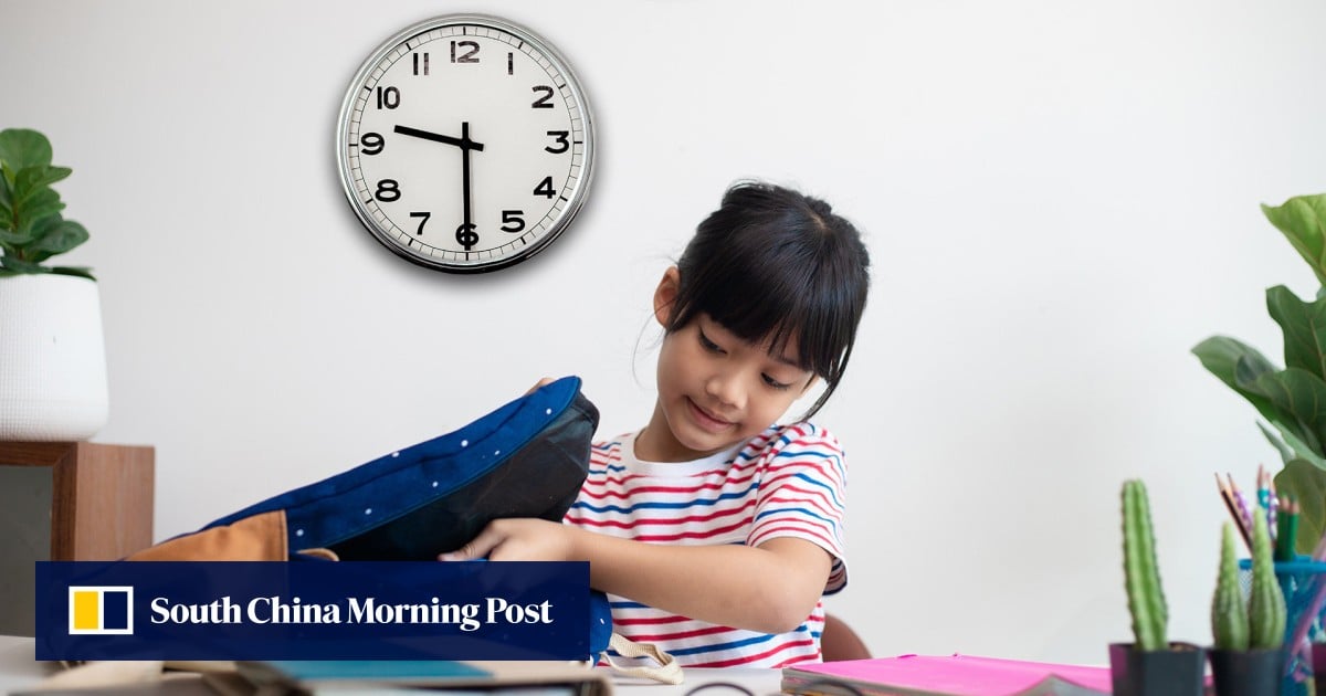Sekolah dasar China melarang pekerjaan rumah setelah pukul 21.30 tanpa penalti untuk tugas yang belum selesai, memicu perdebatan online yang memanas