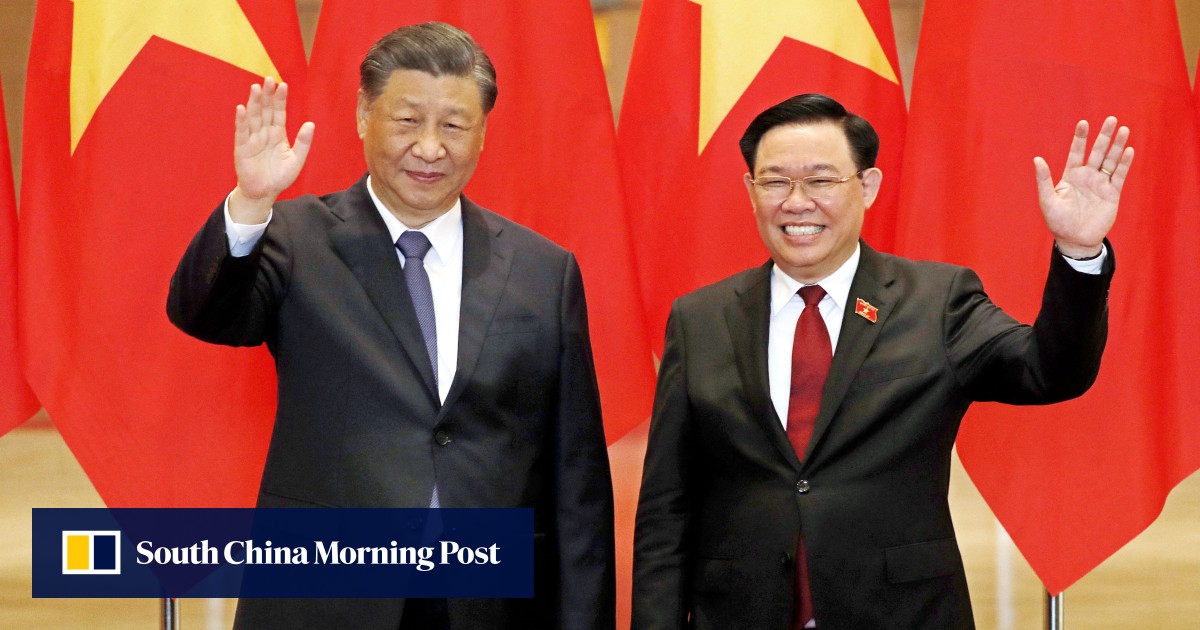 Presiden China Xi Jinping meminta Vietnam untuk mengerahkan ‘kebijaksanaan politik’ untuk mengelola hubungan