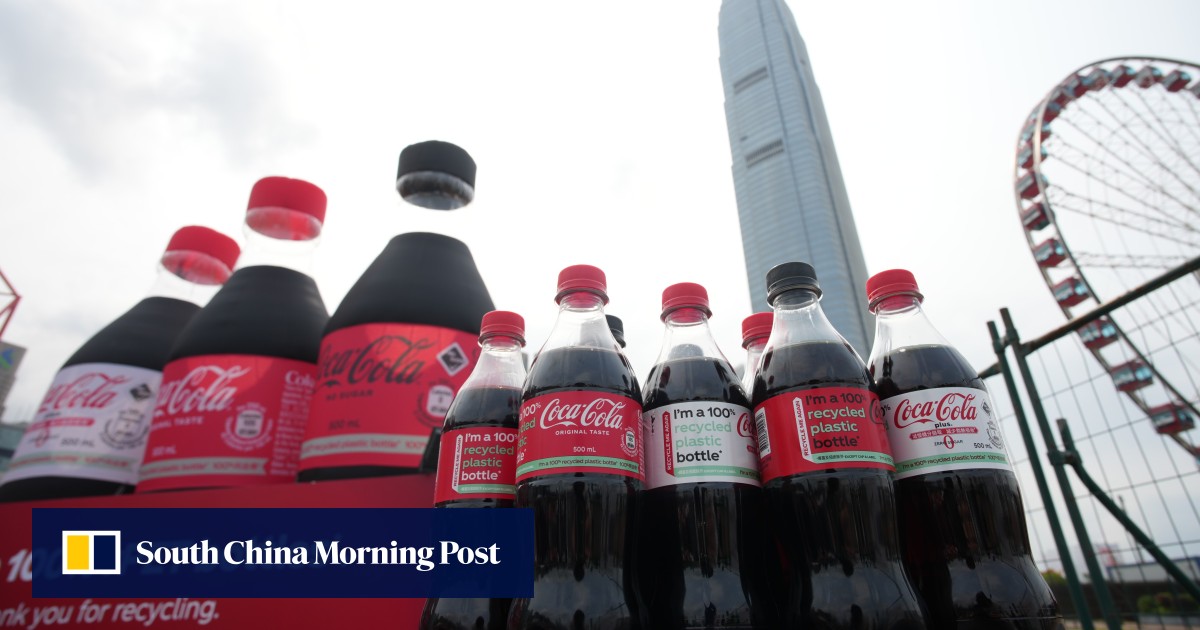 Coca-Cola meluncurkan botol 500ml yang terbuat dari 100% plastik daur ulang di Hong Kong karena mengurangi jejak lingkungan